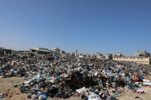 الأونروا: تراكم 330 ألف طن من النفايات في غزة يهدد البيئة والصحة
