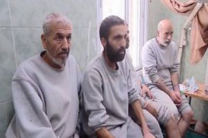إسرائيل تفرج عن 10 أسرى من غزة بحالة حرجة بعد أشهر من الاعتقال