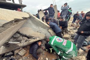 صحة غزة: البرد يهدد حياة 100 ألف طفل دون الخامسة