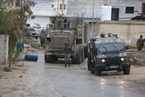 جيش الاحتلال يصيب 13 فلسطينيا بمخيم 