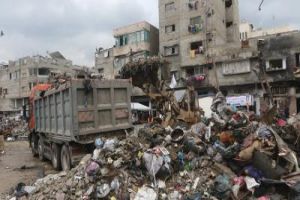 بلدية غزة تحذر من كارثة صحية بسبب تراكم النفايات