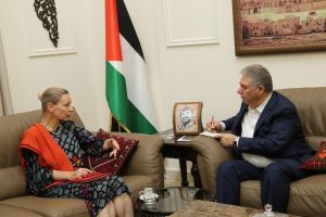 لقاء في بيروت يناقش قضايا تهم اللاجئين الفلسطينيين