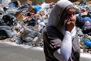 تحذير من أزمة بيئية وصحية تواجه اللاجئين الفلسطينيين في لبنان