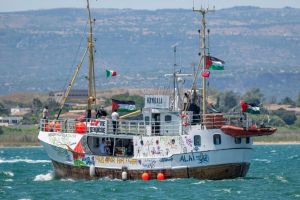 Israeli Forces Attack Gaza-Bound Aid Flotilla, Detain Hundreds of Activists