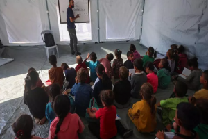 الأونروا: 8 آلاف معلم في غزة يسعون لاستئناف التعليم