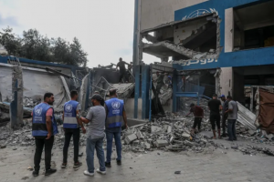 الأونروا: 75 ألف نازح فلسطيني يحتمون في مبانٍ تابعة للوكالة بغزة