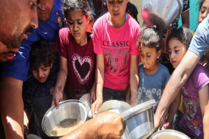 اليونيسيف: 9 من كل 10 أطفال في غزة يعانون من الجوع