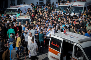 منظمة الصحة العالمية تحذر من تفشي الأوبئة في قطاع غزة