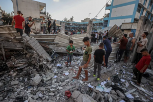 مصادر حقوقية وحكومية: الاحتلال الإسرائيلي يستهدف مدارس وطلاب غزة 