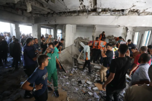 مجزرة إسرائيلية جديدة في قصف مدرسة للأونروا في مخيم الشاطئ بغزة