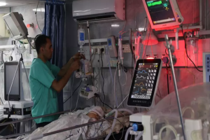 قصف إسرائيلي متواصل يعمق مأساة مستشفى كمال عدوان في شمال غزة