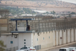 نادي الأسير يحذر من ارتفاع وفيات المعتقلين الفلسطينيين في السجون الإسرائيلية