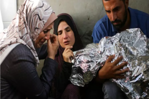 دراسة: أطفال غزة يعانون أزمات نفسية حادة في ظل استمرار العدوان