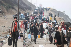 300 ألف نازح فلسطيني يعودون إلى شمال غزة بعد 15 شهرًا من التهجير
