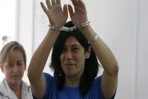 نادي الأسير: الاحتلال يقمع أسيرات فلسطينيات بالكلاب والغاز والإذلال المتعمد