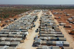 الأونروا توقف التفويضات المالية للاجئين الفلسطينيين في الشمال السوري