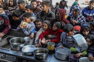 Israel, US Using Food Aid as Tool of Political Pressure against Civilians in Gaza, Local Gov’t Warns