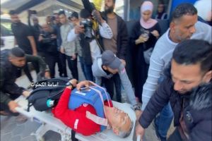 مقتل عامل أجنبي وإصابة خمسة في قصف إسرائيلي لمقر أممي وسط قطاع غزة