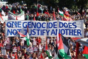 Activists Chain Themselves to Railway Tracks in Hamburg to Protest German Arms Exports to Israel