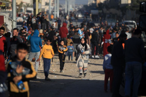 Displaced Palestinians Return by Vehicle to Northern Gaza via Netzarim Corridor