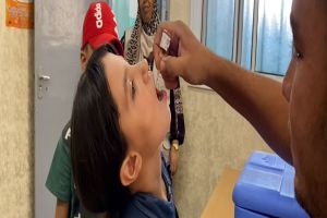 الأونروا: نواجه تحديات لتقديم الجرعة الثانية من لقاح شلل الأطفال لأطفال غزة