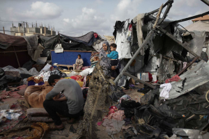 Israeli Attacks Kill at Least 31 across Gaza