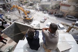 UN: 898 Palestinians Displaced as Israel Demolishes Hundreds of Structures in Occupied Palestine