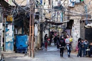 Palestinian Refugees in Lebanon Rail Against UNRWA Service Cut