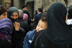 مئات العائلات الفلسطينية بشمال سوريا تتهم أونروا بتجاهل إغاثتها