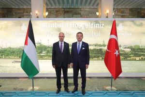 سفير فلسطين بأنقرة يبحث مع مسؤولين أتراك أوضاع الفلسطينيين بتركيا