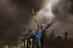 UN Data: 44 Children among 129 Palestinians Injured by Israeli Forces in Recent Gaza Border Protests 