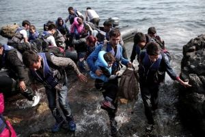 Exorbitant Fines Slapped against Palestinian Refugees in Greece