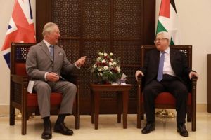 الرئيس الفلسطيني يشيد بدعم بريطانيا لوكالة 