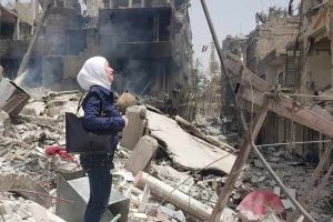 نازحو اليرموك يأملون صدق وعود الحكومة بعودتهم للمخيم