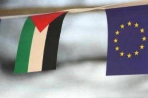 50 مسؤولًا أوروبيًا سابقون: خطة ترامب لا تقدّم حلًا عادلًا للاجئين الفلسطينيين