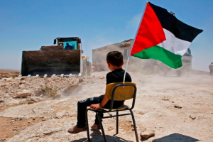صحيفة إسرائيلية: أوامر إخلاء الأراضي الفلسطينية جزء من خطة الضم