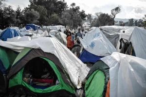 Palestinian Refugees under Pressure as Clashes, Fire Rock Greece Migrant Camp