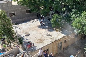سلطات الاحتلال تشرد فلسطينيين بعد هدم منزلهم جنوب القدس