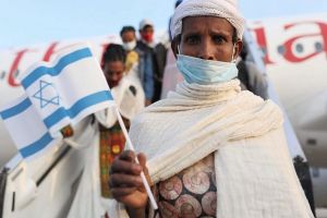وصول 219 مهاجرا جديدا من يهود إثيوبيا إلى أراضي الـ48