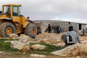 الاحتلال يخطر بوقف البناء في منزلين لفلسطينيين في بيت لحم