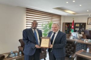 تكريم مدير عمليات الأونروا في الأردن بمناسبة انتهاء خدماته
