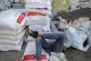 الجامعة العربية تحذر من كارثة لملايين اللاجئين الفلسطينيين بسبب أزمة الأونروا المالية