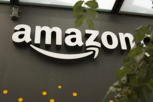 Amazon forcing Palestinians to List Themselves as Israelis for Free Shipping