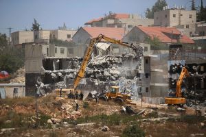 Israeli Army Order Strop-Construction against 3 Palestinian Homes in Nablus