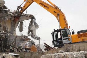 Israeli Army Demolishes Palestinian House in West Bank