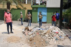 Palestinian Refugee Students Take Part in School Reconstruction in Lebanon