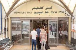 2nd Batch of Palestinians Stranded in Jordan Return to Their West Bank homes