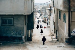 High-Level Swedish Delegation Visits Palestinian Refugee Camp in Jordan