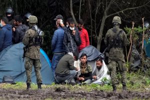 Palestinians among Several Asylum-Seekers Arrested on Belorussia-Poland Borders
