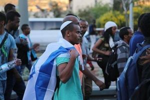 300 مهاجر يهودي من إثيوبيا يصلون أراضي الـ48